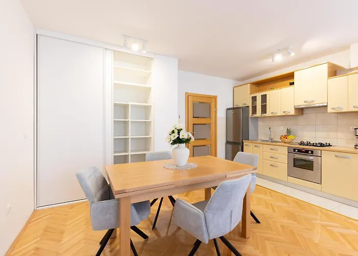 Apartment In With Wifi